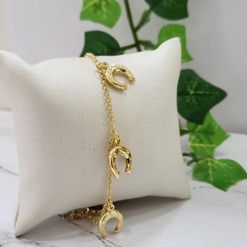 Pulseira com pingentes ferradura pequena dupla banhado a ouro 18k