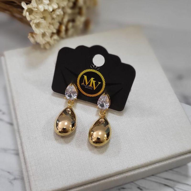 BRINCO GOTA COM 1 PEDRA EM GOTA BANHADO A OURO 18K