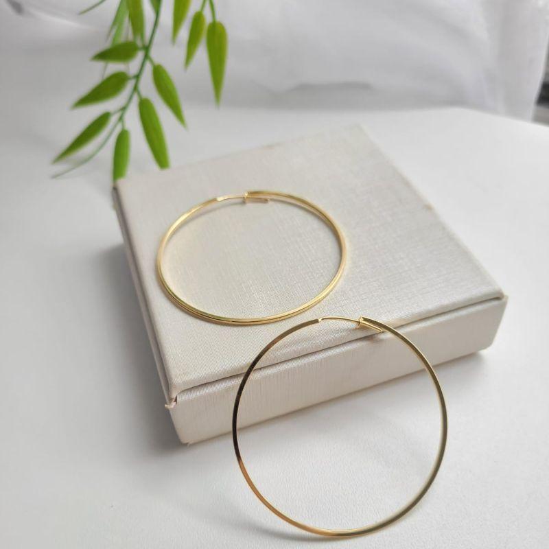 ARGOLA REDONDA LISA FECHADA FIO QUADRADO G