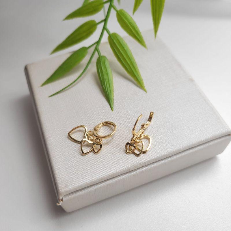 BRINCO ARGOLA CLICK CORACOES VAZADOS