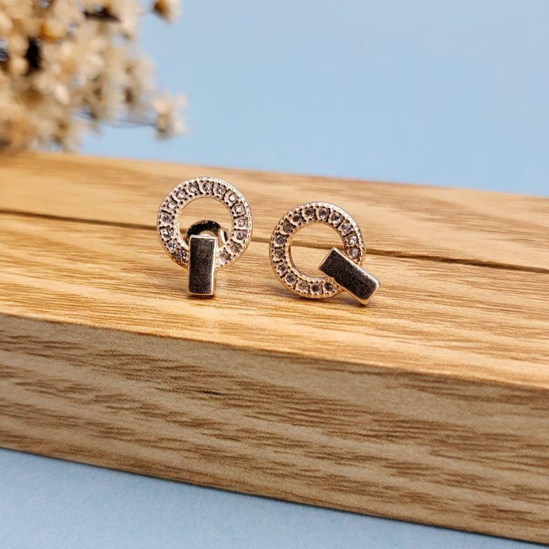 Brinco aro vazado com zirconias prata 925