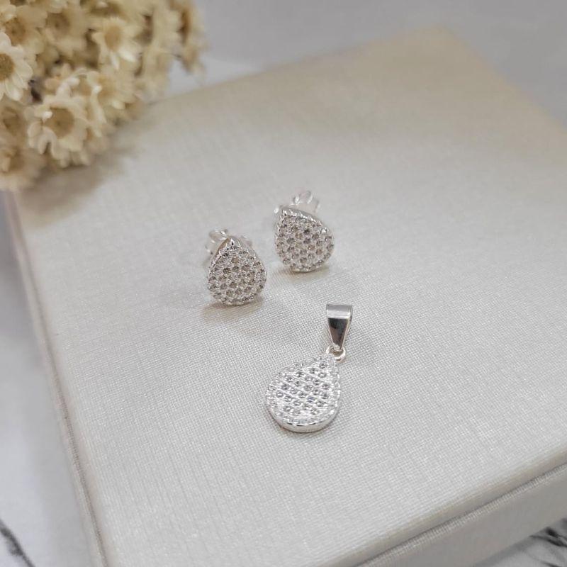 Conjunto brinco e pingente gota cravejado em cristal prata 925
