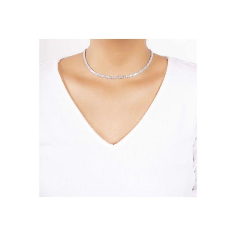 Chocker riviera na navete na cor cristal com extensor banhado no rodio branco