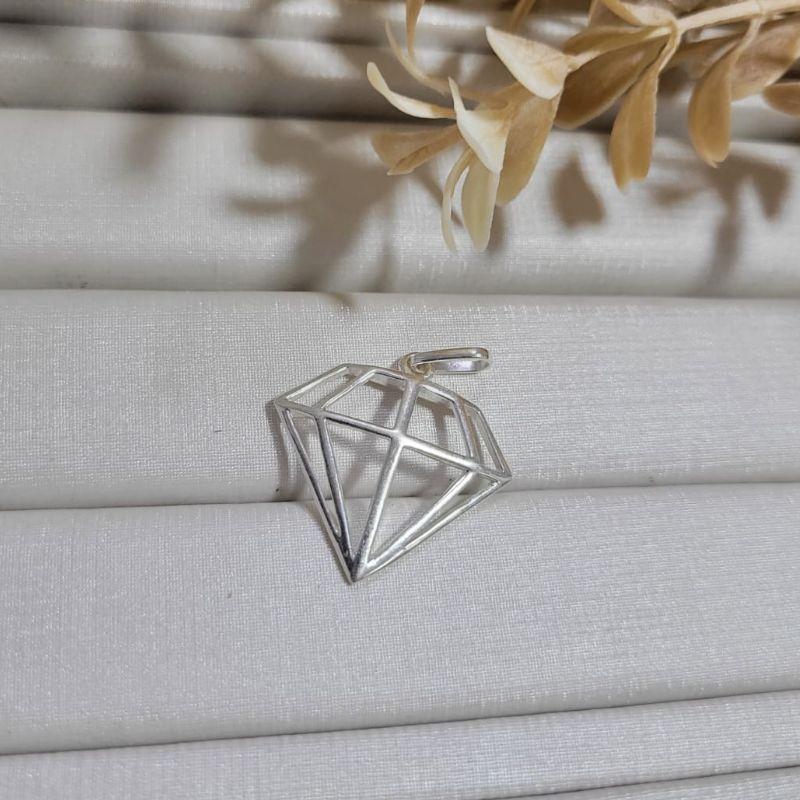 PINGENTE DE PRATA 925 ESCUDO DIAMANTE VAZADO