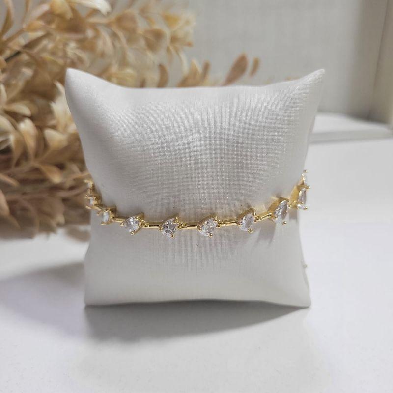 Pulseira gotas fusion na cor cristal banhado a ouro 18K TAM18CM
