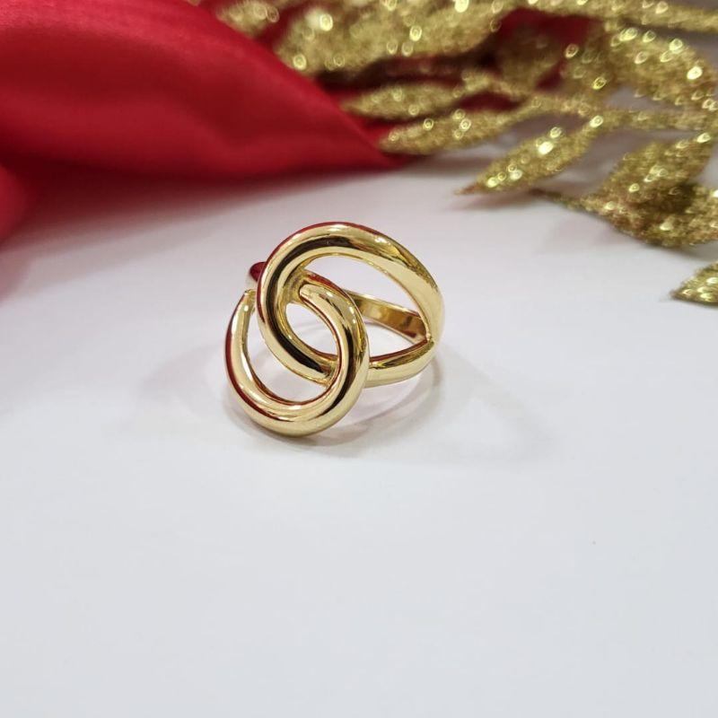 Anel entrelacado banhado a ouro 18K