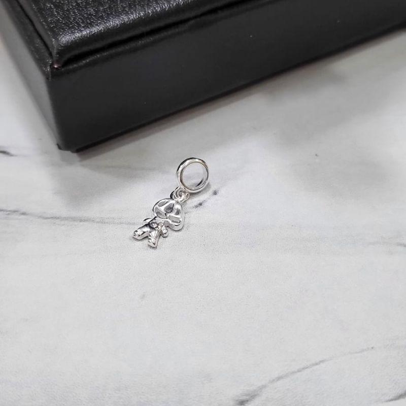 Berloque menino cravejado 1 zirconia transparente  prata 925
