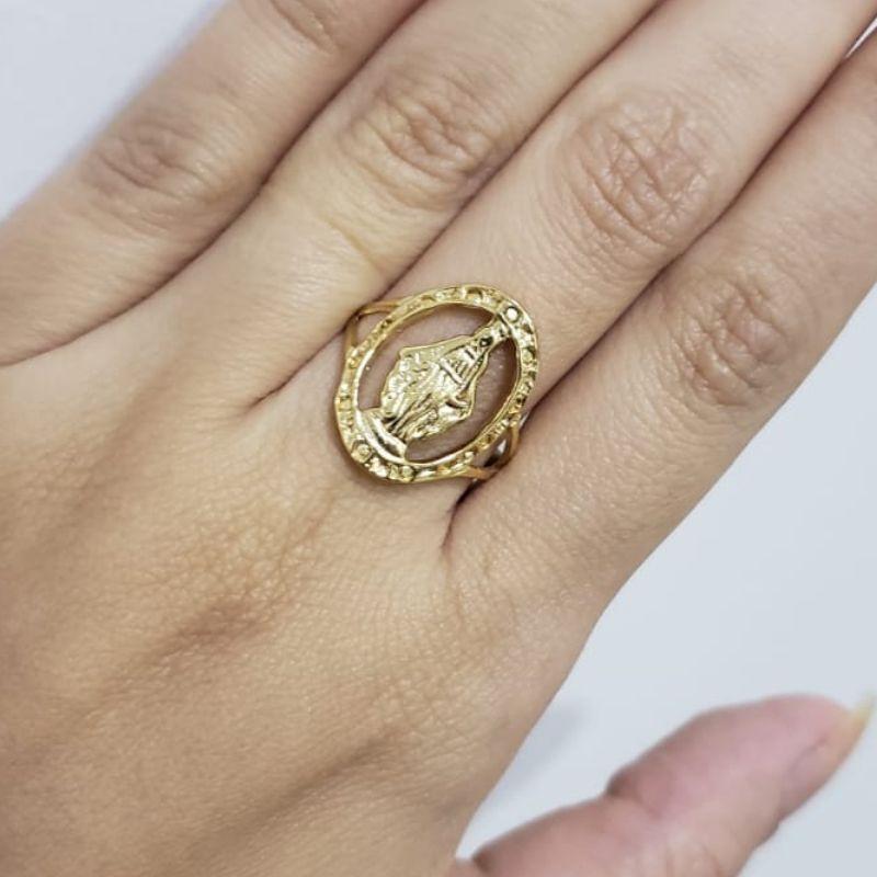 ANEL ELO OVAL COM NOSSA SENHORA DAS GRAÇAS BANHADO A OURO 18K
