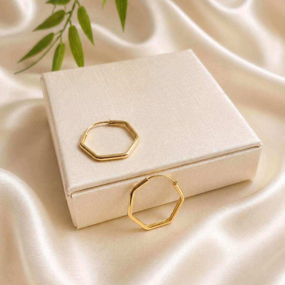 ARGOLA HEXAGONAL 2,6CM BANHADO A OURO 18K