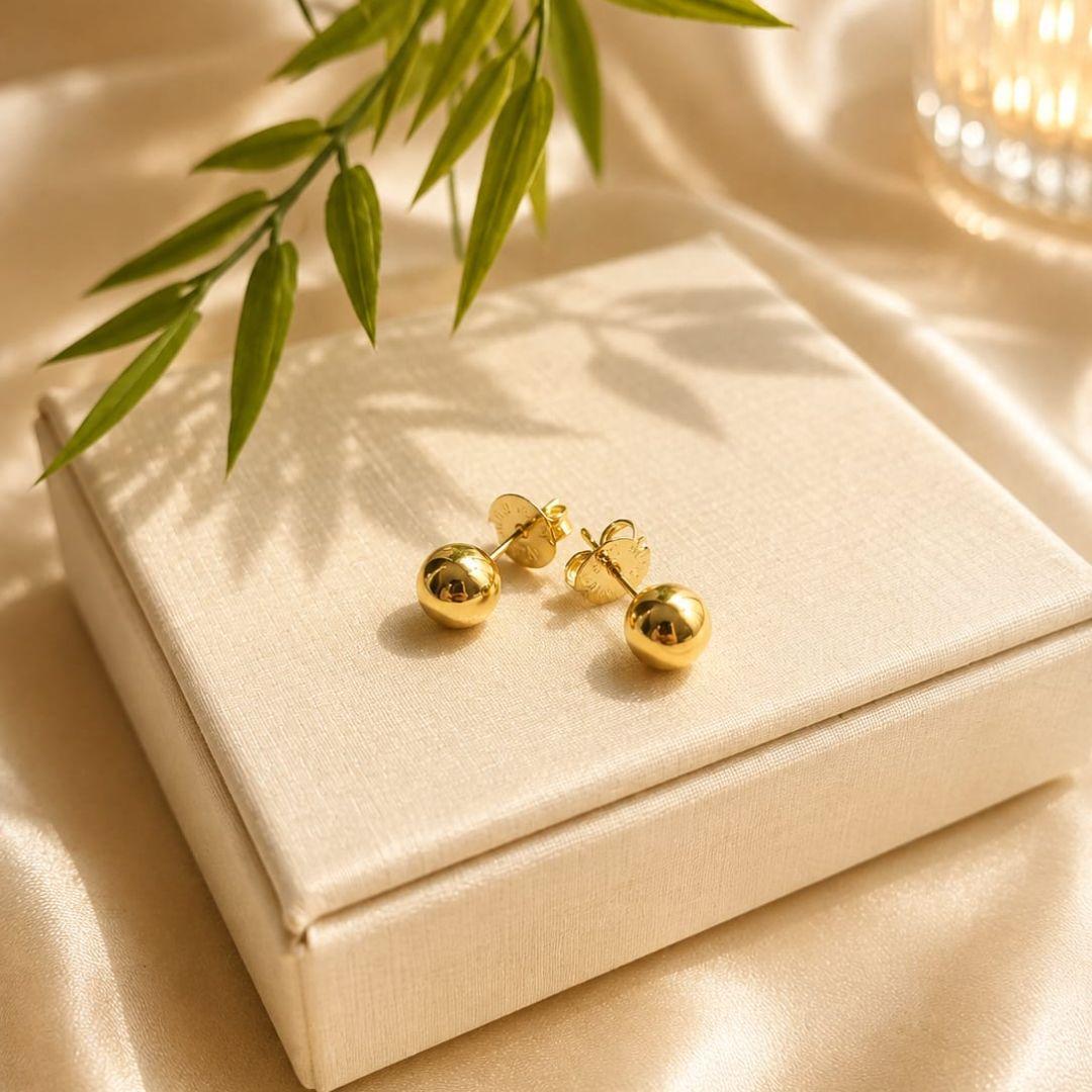 BRINCO BOLINHA MÉDIA BANHADO A OURO 18K