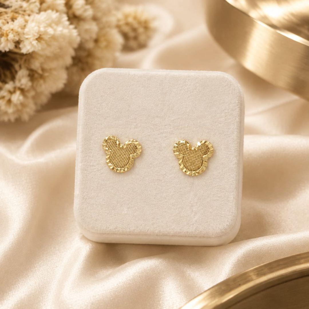 BRINCO OURINHO MICKEY PEQUENO BANAHADO A OURO 18K