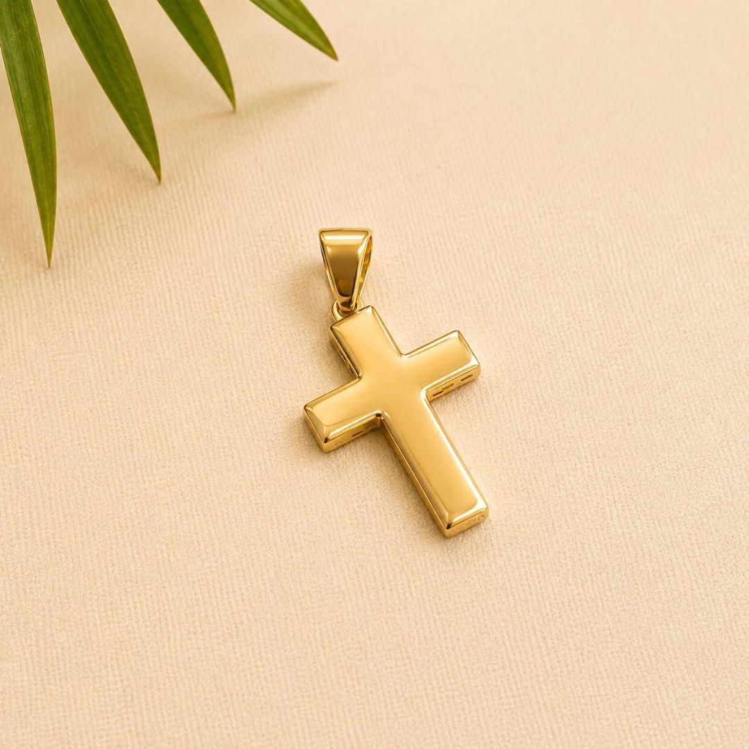 PINGENTE CRUZ LISA COM GALERIA BANHADO A OURO 18K
