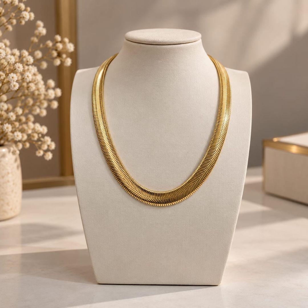 Chocker salamandra larga fio achatado 8mm banhado a ouro 18K TAM35CM