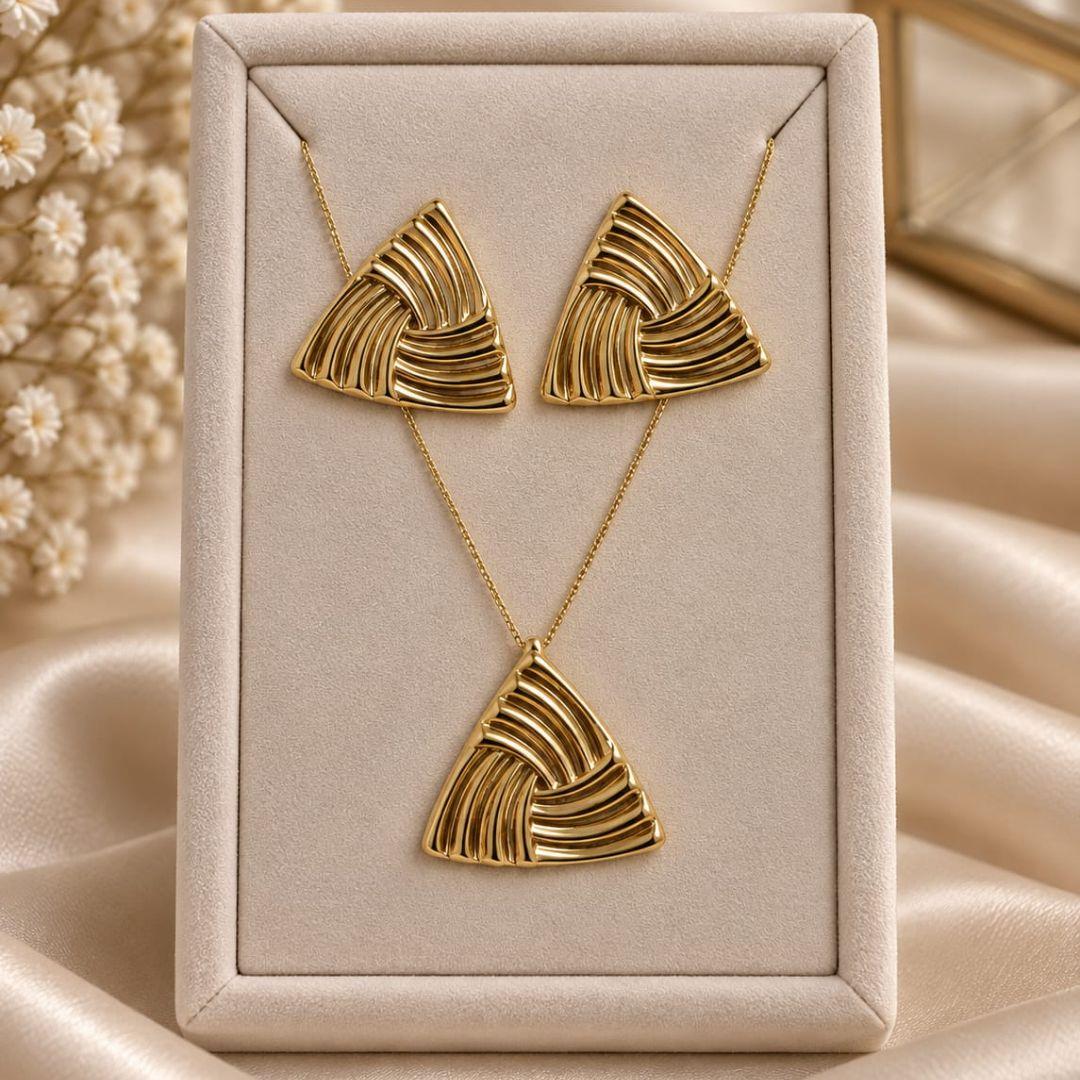 CONJUNTO TRIANGULO