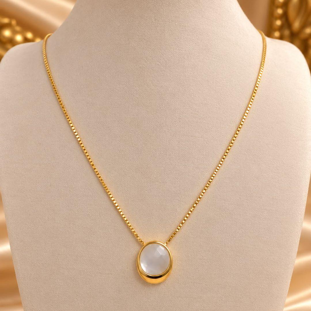 COLAR OVAL PEROLA